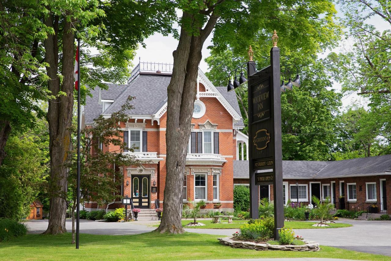 The Woodview Inn Gananoque Exterior photo